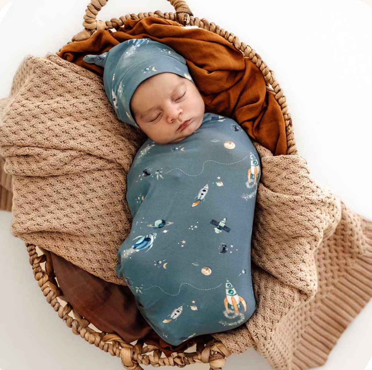 Snuggle Swaddle & Beanie Set | Rocket