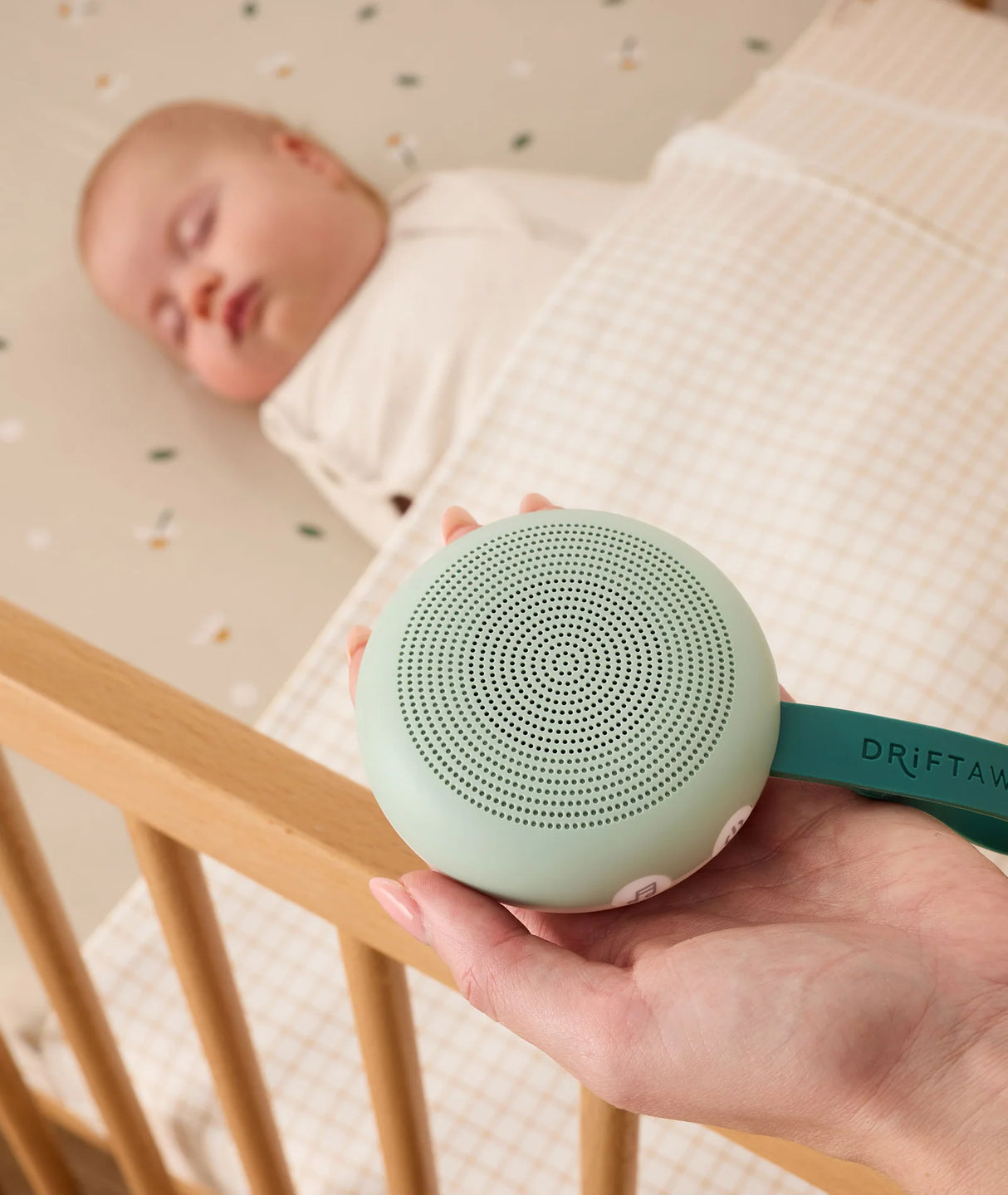 Drift Away White Noise Machine | Sage
