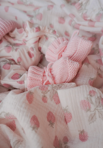 Frill Muslin Blanket | Strawberries