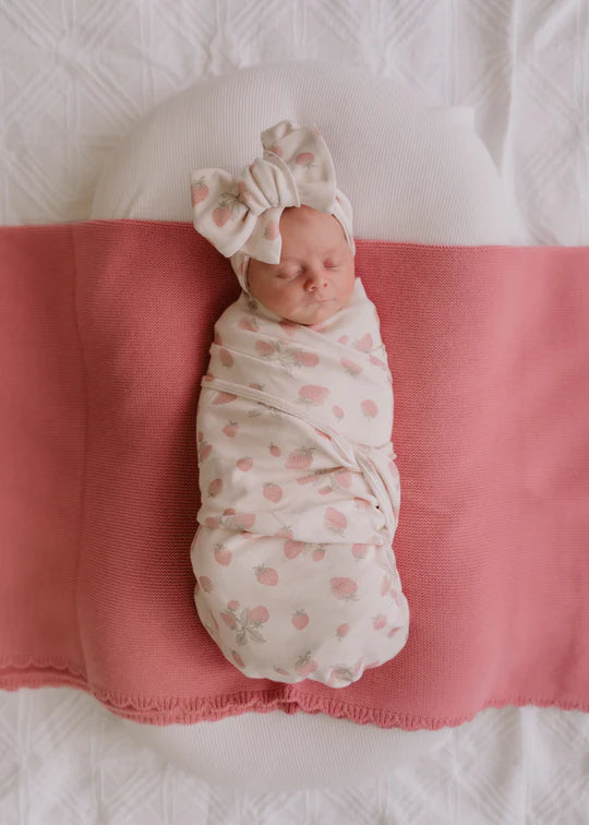 Swaddle Set | Strawberries
