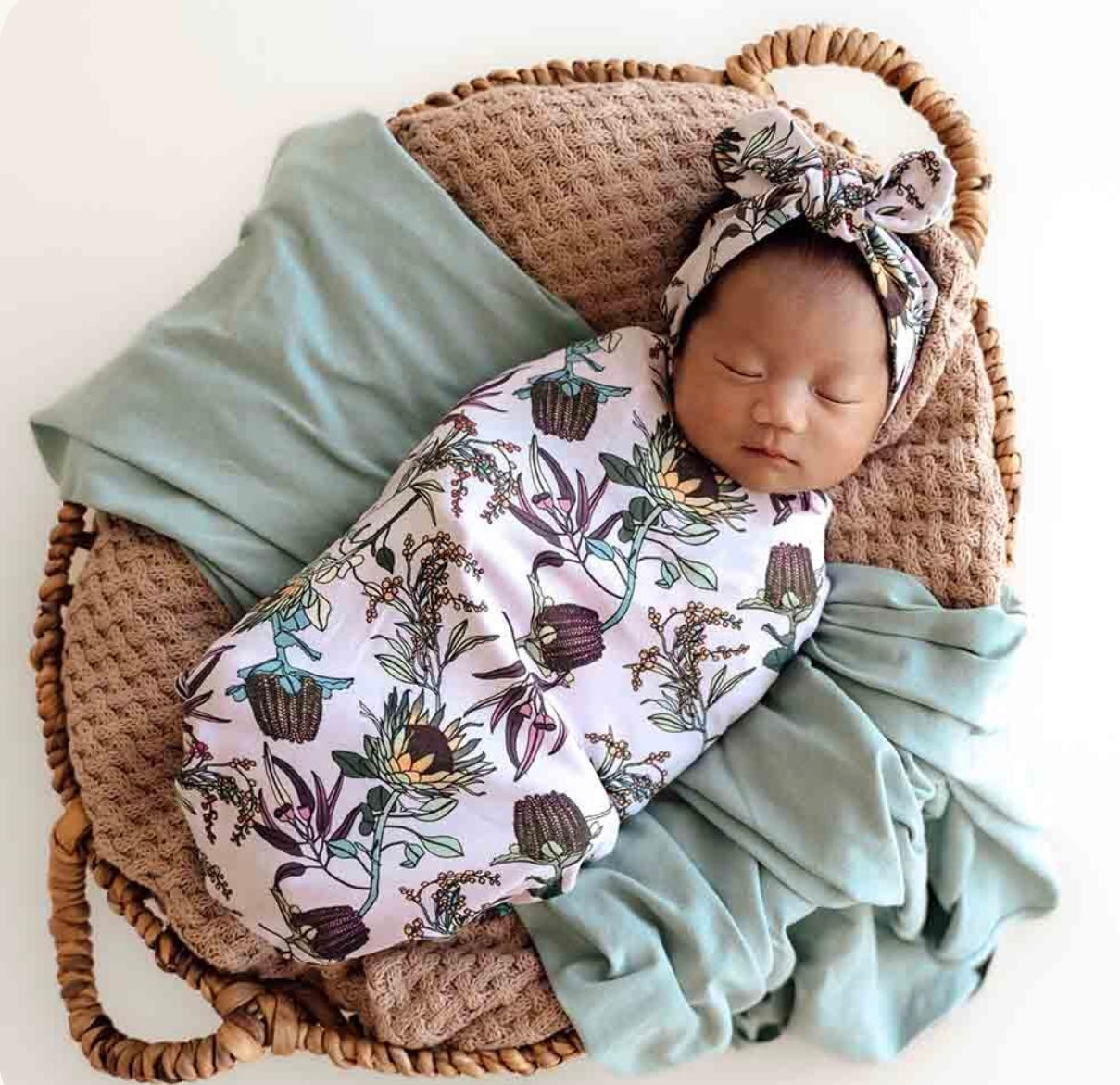 Snuggle Swaddle & Topknot Set | Banksia