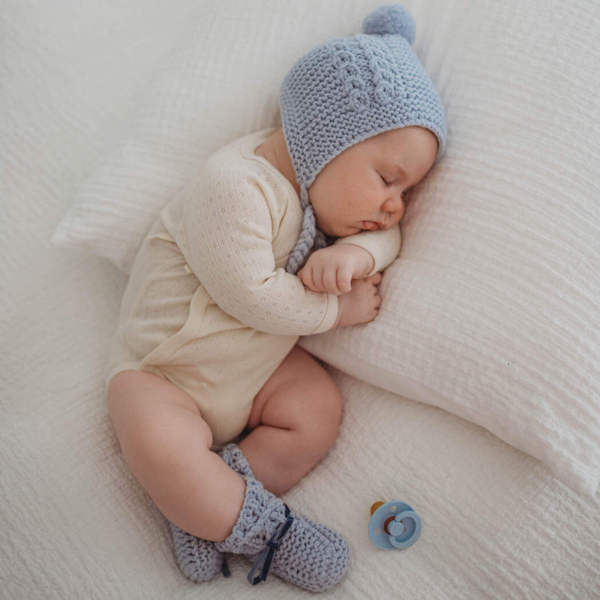 Merino Wool Bonnet & Booties | Blue